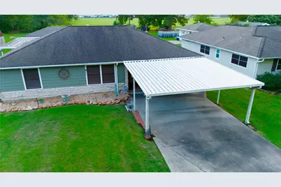 4501 Lawndale Avenue, Groves, TX 77619 - Photo 3