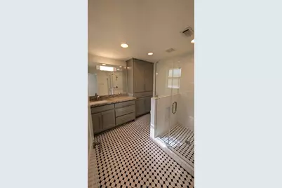 212 Milwaukee Street, Houston, TX 77009 - Photo 7