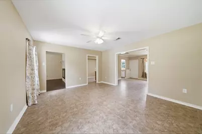 14906 Quaking Aspen Drive, Tomball, TX 77377 - Photo 5