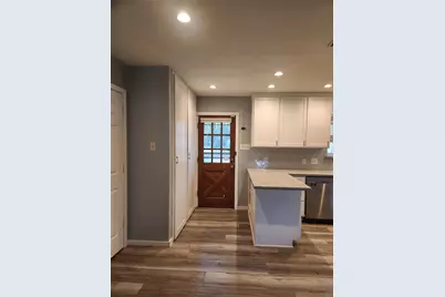 13279 Southshore Drive, Conroe, TX 77304 - Photo 7