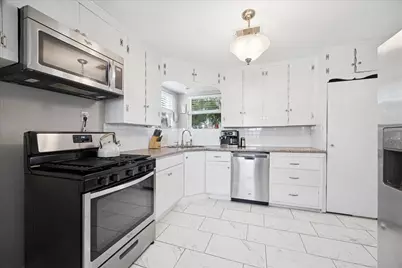 5651 Truett Street, Houston, TX 77023 - Photo 9