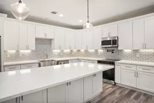 3613 Pecan Dr, Bacliff, TX 77518 - Photo 7