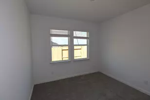 12019 Old Fashion Cir, Mont Belvieu, TX 77535 - Photo 11