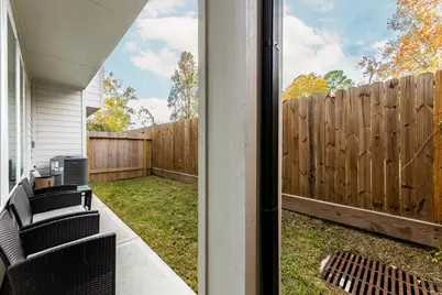 5725 White Magnolia Street, Houston, TX 77091 - Photo 33