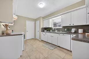 23919 Farm Hill Rd, Spring, TX 77373 - Photo 9