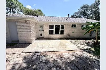 15930 Buccaneer Lane, Houston, TX 77062 - Photo 29