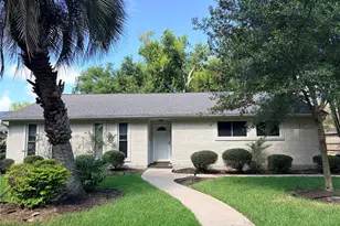 15930 Buccaneer Ln, Houston, TX 77062 - Photo 1