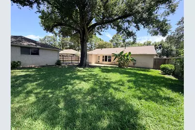 15930 Buccaneer Lane, Houston, TX 77062 - Photo 25