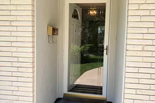 15930 Buccaneer Ln, Houston, TX 77062 - Photo 3