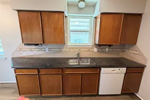 15930 Buccaneer Ln, Houston, TX 77062 - Photo 13