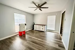 8918 Bissonnet St, Houston, TX 77074 - Photo 19