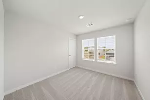 2402 Forshire Rd, Conroe, TX 77306 - Photo 17
