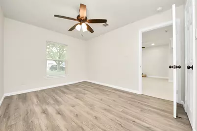 4802 Alvin Street, Houston, TX 77033 - Photo 25