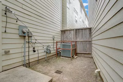 7650 Springhill Street #304, Houston, TX 77021 - Photo 15