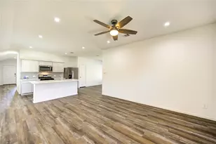 5406 Castlebury Meadows Dr, Spring, TX 77373 - Photo 9