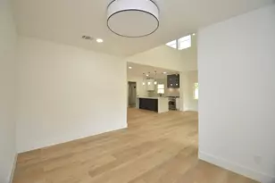 1207 Martin St, Houston, TX 77018 - Photo 17