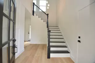 1207 Martin St, Houston, TX 77018 - Photo 5