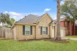 18303 Heathridge Ln, Cypress, TX 77433 - Photo 3