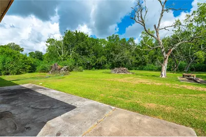 1857 County Road 99, Alvin, TX 77511 - Photo 27