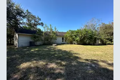 612 S East Street, Edna, TX 77957 - Photo 3