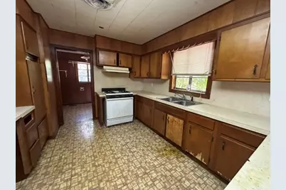 612 S East Street, Edna, TX 77957 - Photo 9