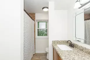 1055 S Anderson St, Angleton, TX 77515 - Photo 19