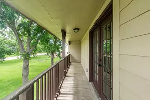 1055 S Anderson St, Angleton, TX 77515 - Photo 15