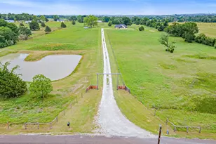 596 J W Martine Rd, Hearne, TX 77859 - Photo 1