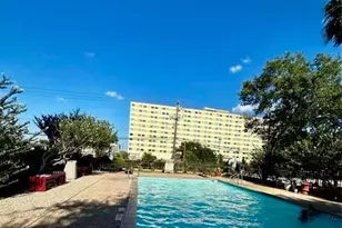 7520 Hornwood Dr, Houston, TX 77036 - Photo 7