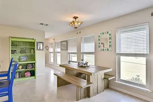 8111 Broadway St, Galveston, TX 77554 - Photo 23