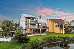 13957 Grambo Blvd, Galveston, TX 77554 - Photo 41