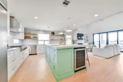 13957 Grambo Boulevard, Galveston, TX 77554 - Photo 15