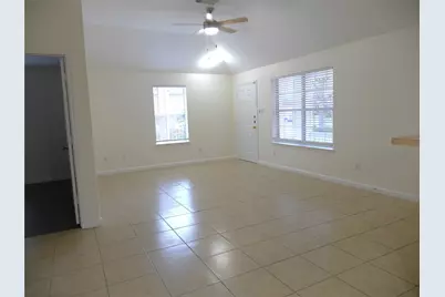 16327 Bettong Court, Sugar Land, TX 77498 - Photo 7