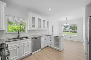 12961 Pelican Blvd, Willis, TX 77318 - Photo 9