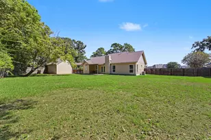 12961 Pelican Blvd, Willis, TX 77318 - Photo 17