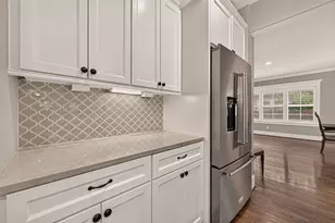 730 E 17th St, Houston, TX 77008 - Photo 19