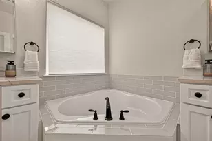 730 E 17th St, Houston, TX 77008 - Photo 43