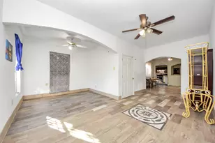 7021 Brownwood St, Houston, TX 77020 - Photo 15