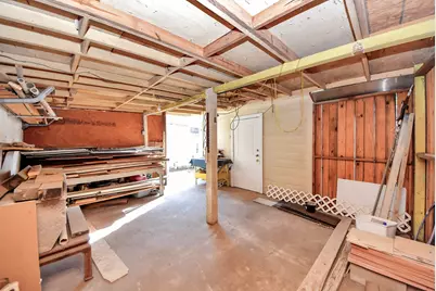 7021 Brownwood Street, Houston, TX 77020 - Photo 9