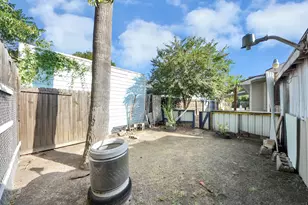 7021 Brownwood St, Houston, TX 77020 - Photo 7