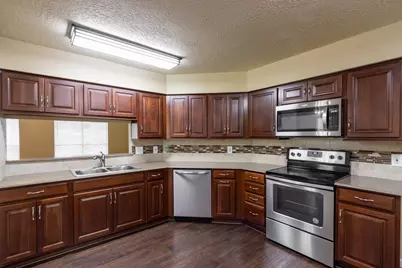 2438 Tall Ships Drive, Friendswood, TX 77546 - Photo 9