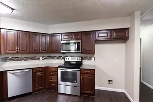 2438 Tall Ships Dr, Friendswood, TX 77546 - Photo 11