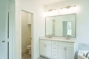 2306 Ridgewood Dr Dr, West Columbia, TX 77486 - Photo 15