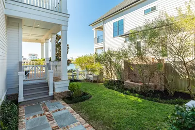 7 Caroline Street, Galveston, TX 77554 - Photo 9