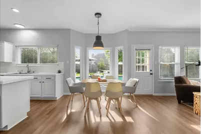 311 Welford Lane, Highlands, TX 77562 - Photo 15