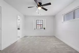 322 E Edgebrook Dr, Houston, TX 77034 - Photo 21