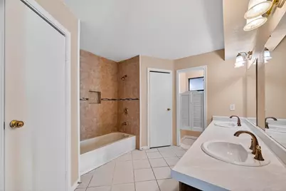 405 Tudor Court, Deer Park, TX 77536 - Photo 33