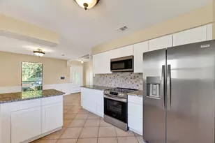 405 Tudor Ct, Deer Park, TX 77536 - Photo 17