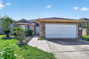 9918 Pierre Ct, Houston, TX 77089 - Photo 1