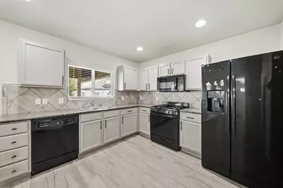 1031 Carolina Wren Circle, Houston, TX 77073 - Photo 7